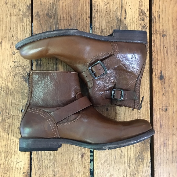 SOLD!! Frye Boots Italian Leather $328 - Picture 5 of 8